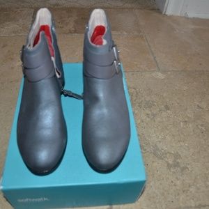 SoftWalk Rancho Ankle Boot